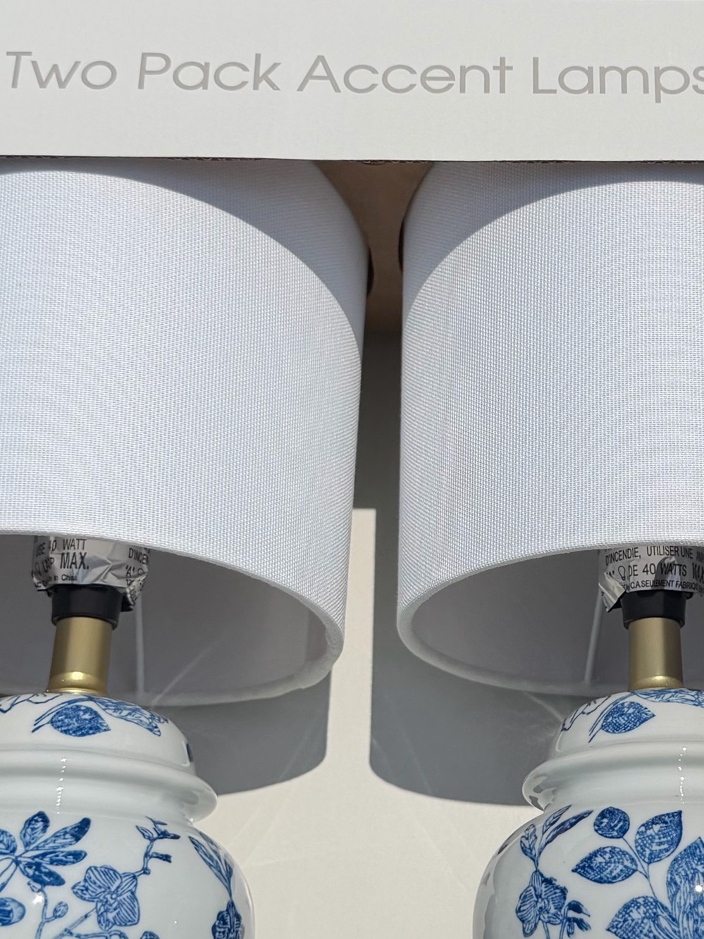KARMA HOME NWT 2pc Karma Home Collection Blue & White Floral Ginger lamps - Picture 3 of 3